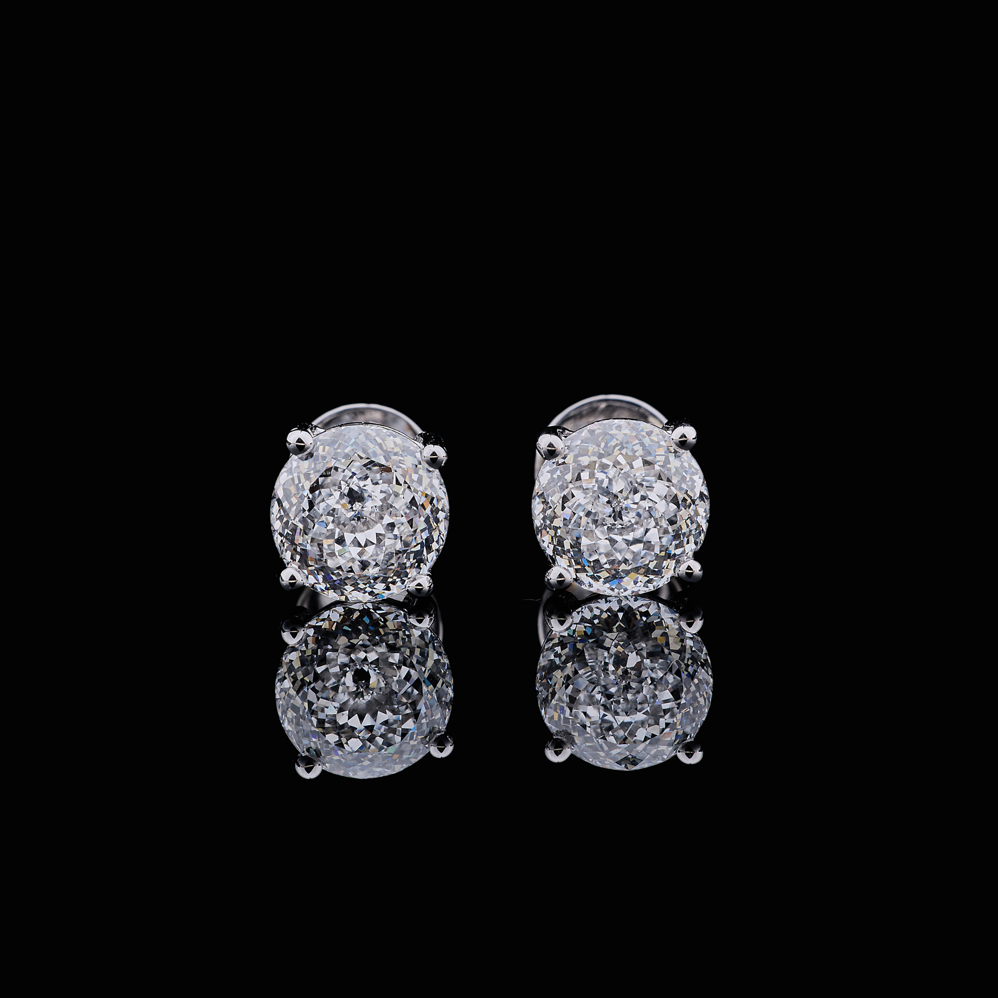 Portuguese Lab Diamond Studs